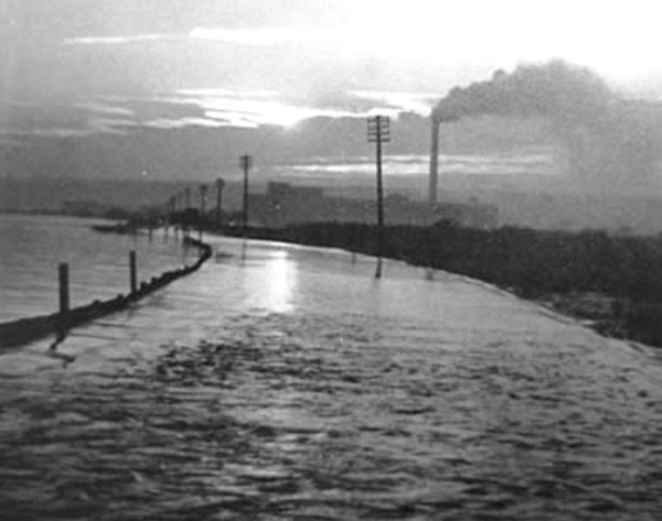 Vintage photograph of flooding in South Ferriby