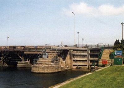 The sluice gate